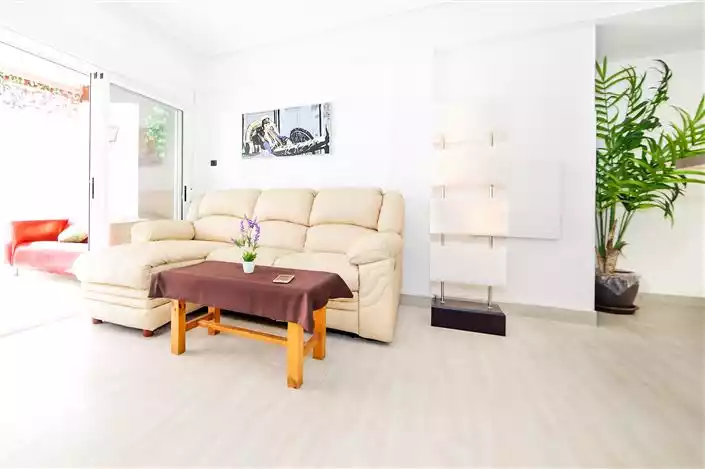 Flat 113m² in France, La Crua Valme. Priced at 169000€ rent photo-2