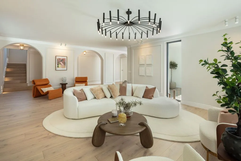 Villa 401m² in Portugal, Oeirash. Priced at 3895000€ rent photo-5