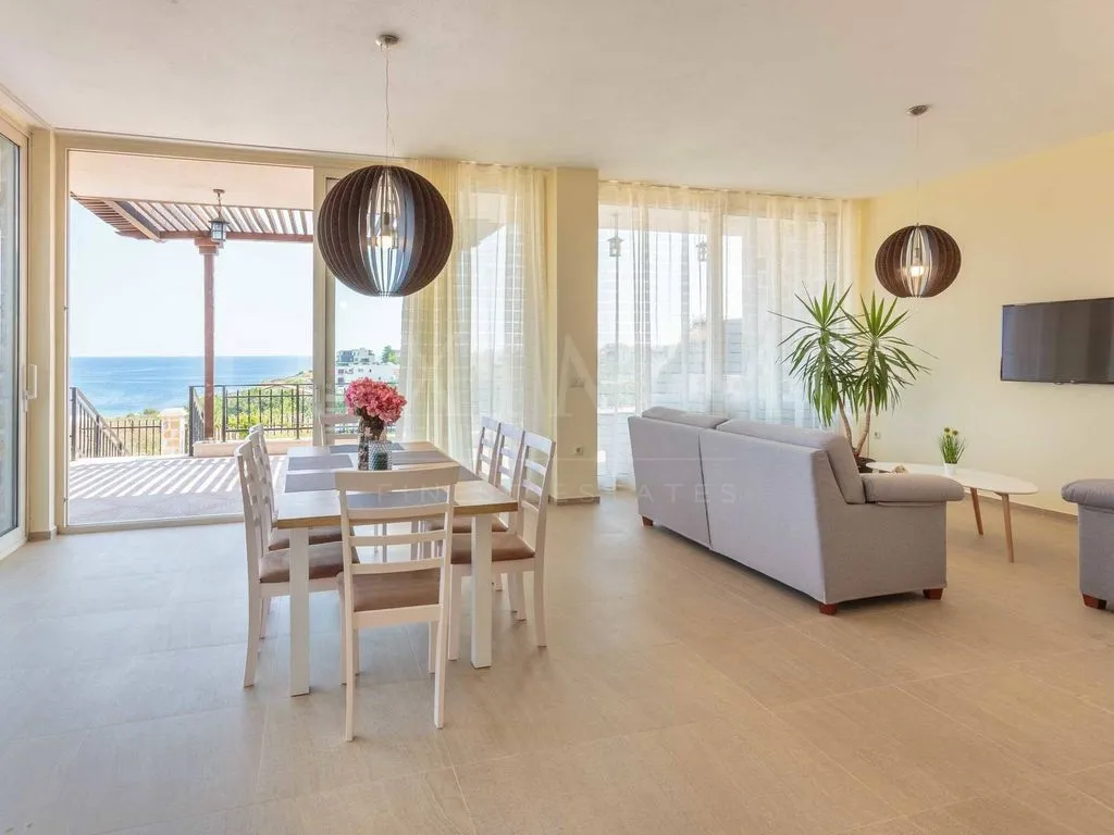 Townhouse 314m² in Bulgaria, Lozen. Priced at 450000€ rent photo-3