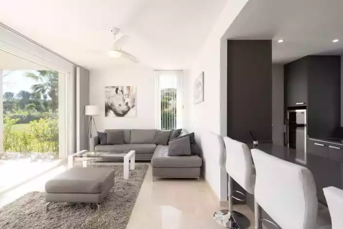 Flat 60m² in Italy, Lanzo d'Intelvi. Priced at 350000€ rent photo-12