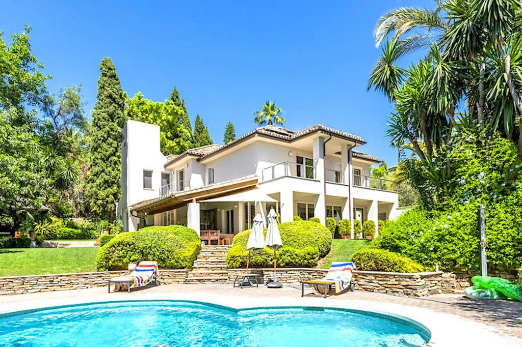 Villa 405m² in Portugal, Oeirash. Priced at 4200000€ rent photo-10