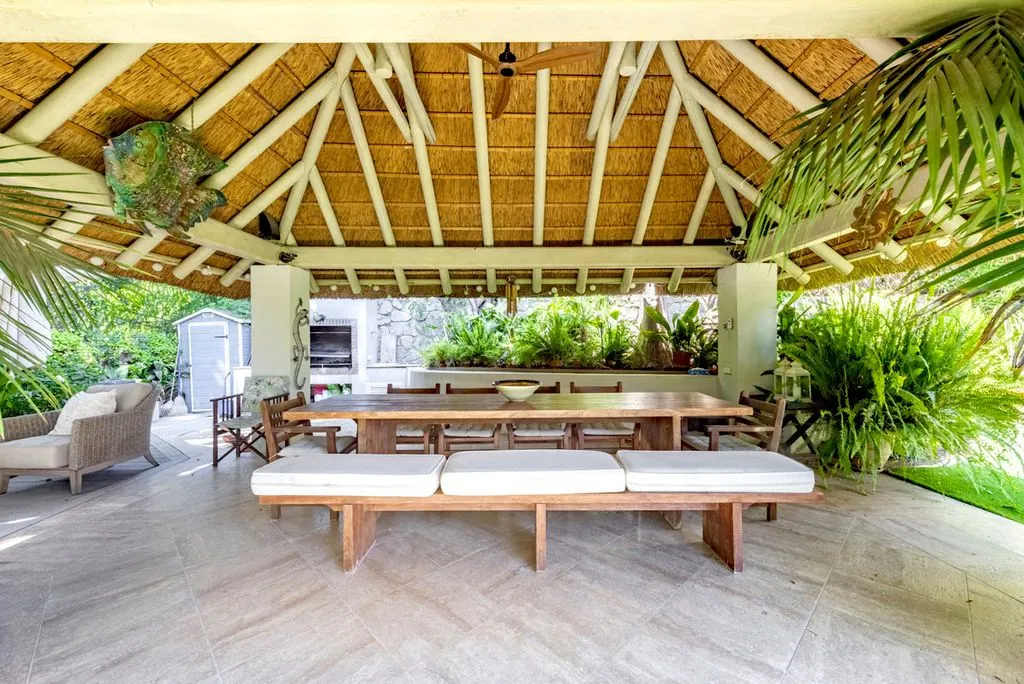 Villa 405m² in Portugal, Oeirash. Priced at 4200000€ rent photo-25
