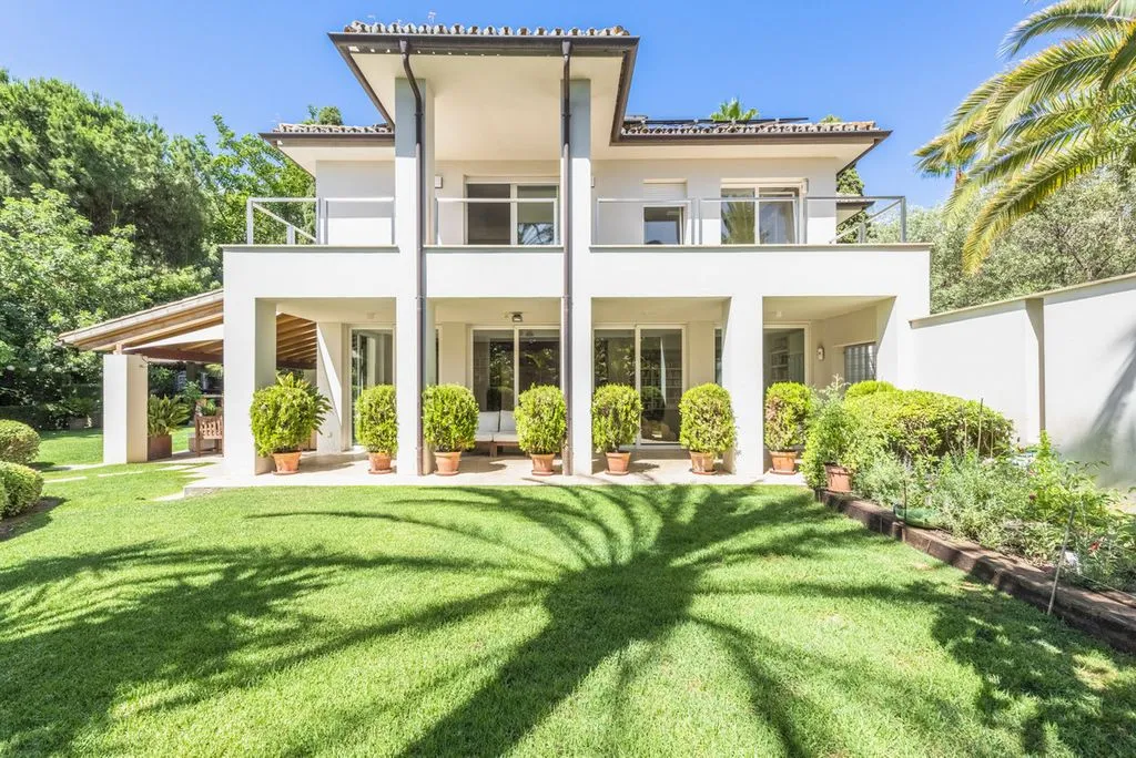 Villa 405m² in Portugal, Oeirash. Priced at 4200000€ rent photo-34