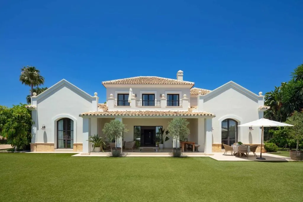 Villa 405m² in Portugal, Oeirash. Priced at 4200000€ rent photo-41