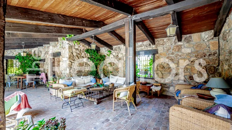 House 801m² in Portugal, Lisbon. Priced at 2341243£ rent photo-5