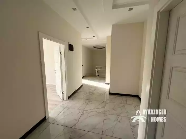 Flat 166m² in Cyprus, Karaagach. Priced at 300000€ rent photo-8