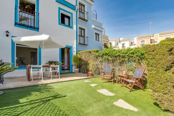Townhouse 103m² in Italy, Lanzo d'Intelvi. Priced at 220000€ rent photo-14