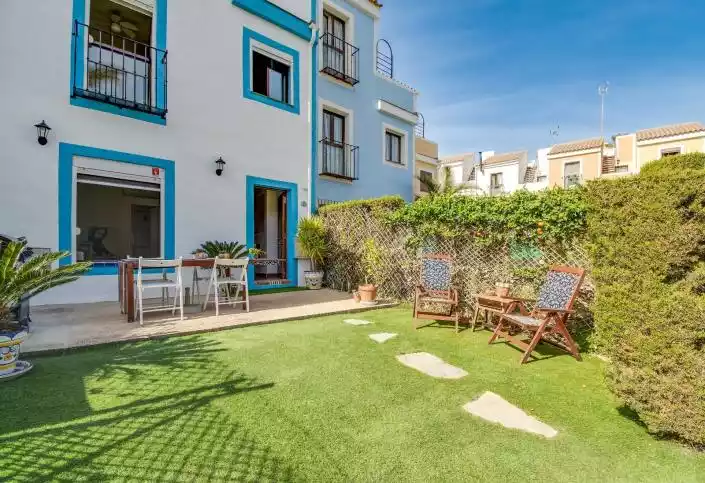 Townhouse 103m² in Italy, Lanzo d'Intelvi. Priced at 220000€ rent photo-21