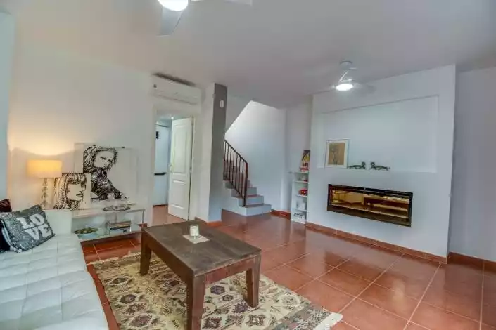 Townhouse 103m² in Italy, Lanzo d'Intelvi. Priced at 220000€ rent photo-4