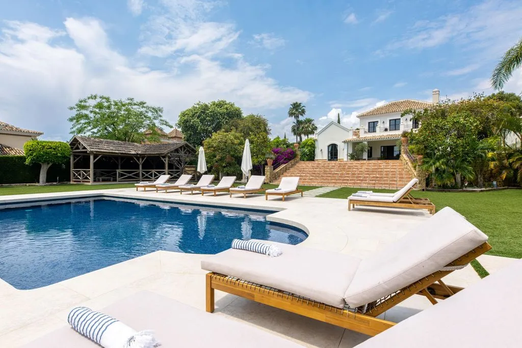 Villa 405m² in Portugal, Oeirash. Priced at 4200000€ rent photo-5