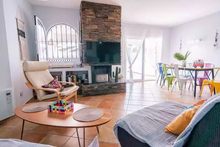 Townhouse 79m² in USA, Southbury. Priced at 276000€ rent photo-1