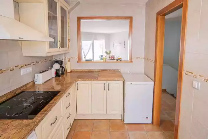 Townhouse 79m² in USA, Southbury. Priced at 276000€ rent photo-17