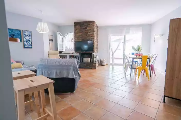 Townhouse 79m² in USA, Southbury. Priced at 276000€ rent photo-2