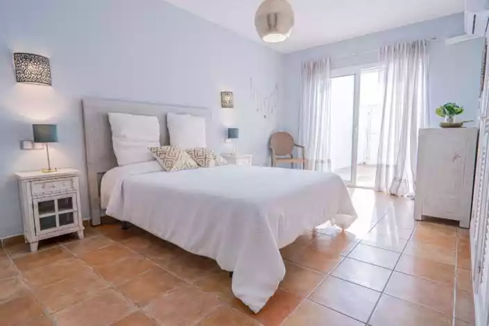 Townhouse 79m² in USA, Southbury. Priced at 276000€ rent photo-26