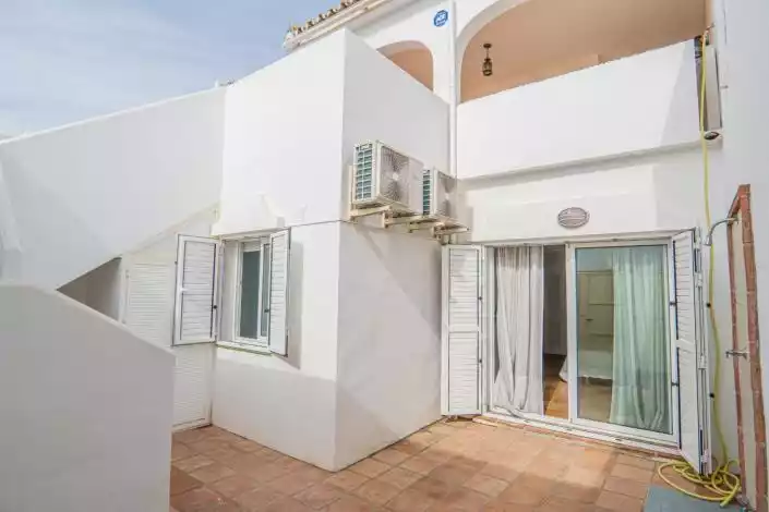 Townhouse 79m² in USA, Southbury. Priced at 276000€ rent photo-47