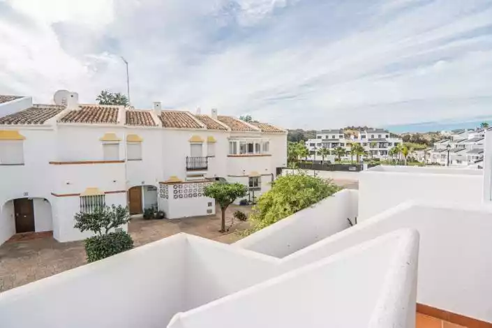 Townhouse 79m² in USA, Southbury. Priced at 276000€ rent photo-48