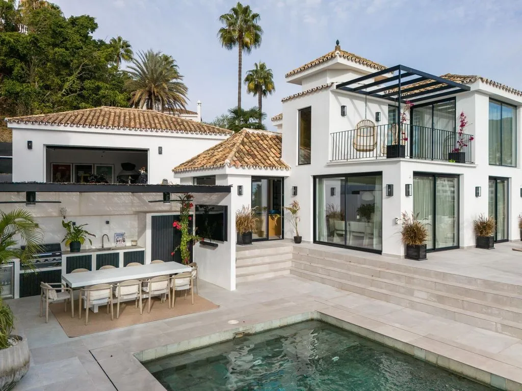 Villa 263m² in Portugal, Oeirash. Priced at 3395000€ rent photo-1