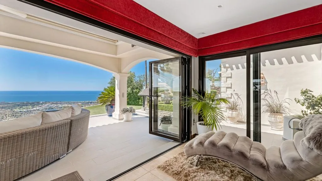 Villa 263m² in Portugal, Oeirash. Priced at 3395000€ rent photo-14