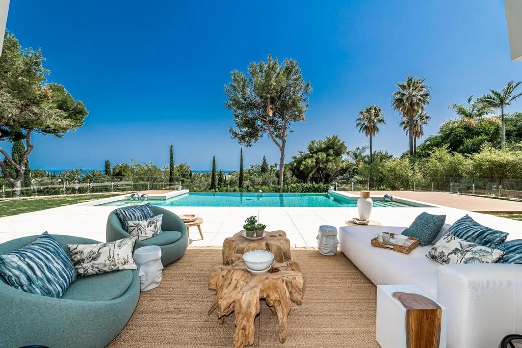 Villa 1072m² in Spain, Marbella. Priced at 45000€ rent photo-5