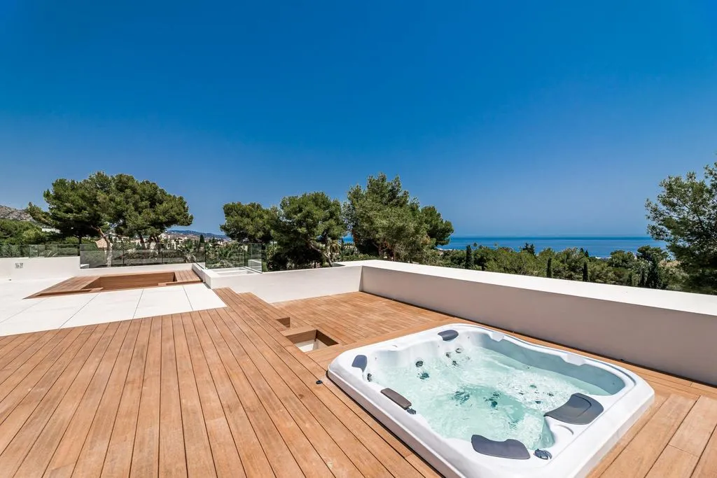 Villa 1072m² in Spain, Marbella. Priced at 45000€ rent photo-11