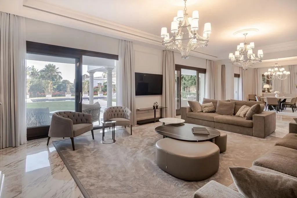 Villa 1072m² in Spain, Marbella. Priced at 45000€ rent photo-12
