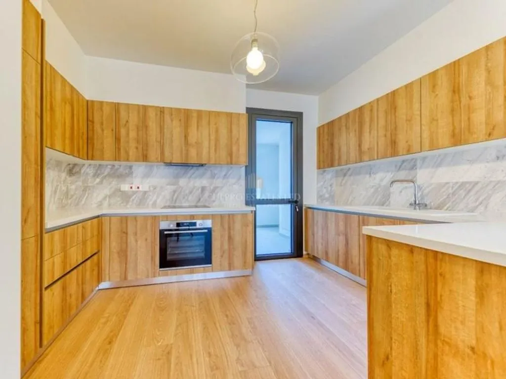 Flat 106m² in Cyprus, Limassol. Priced at 3100€ rent photo-1
