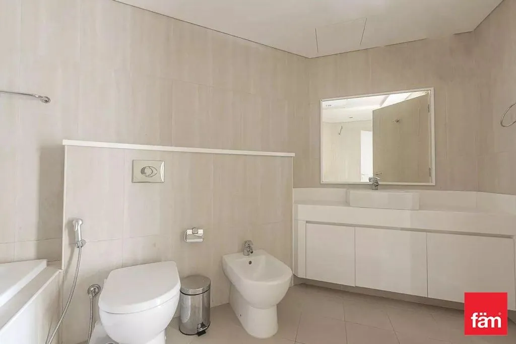 Flat 149m² in UAE, Dubai. Priced at 51340€ rent photo-7