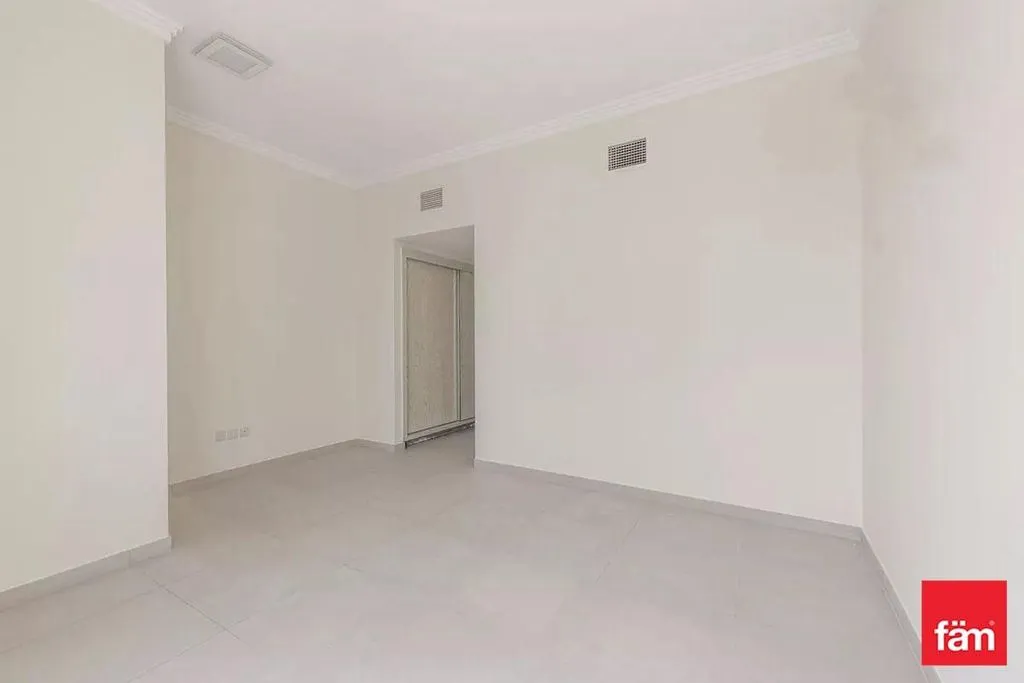 Flat 149m² in UAE, Dubai. Priced at 51340€ rent photo-10