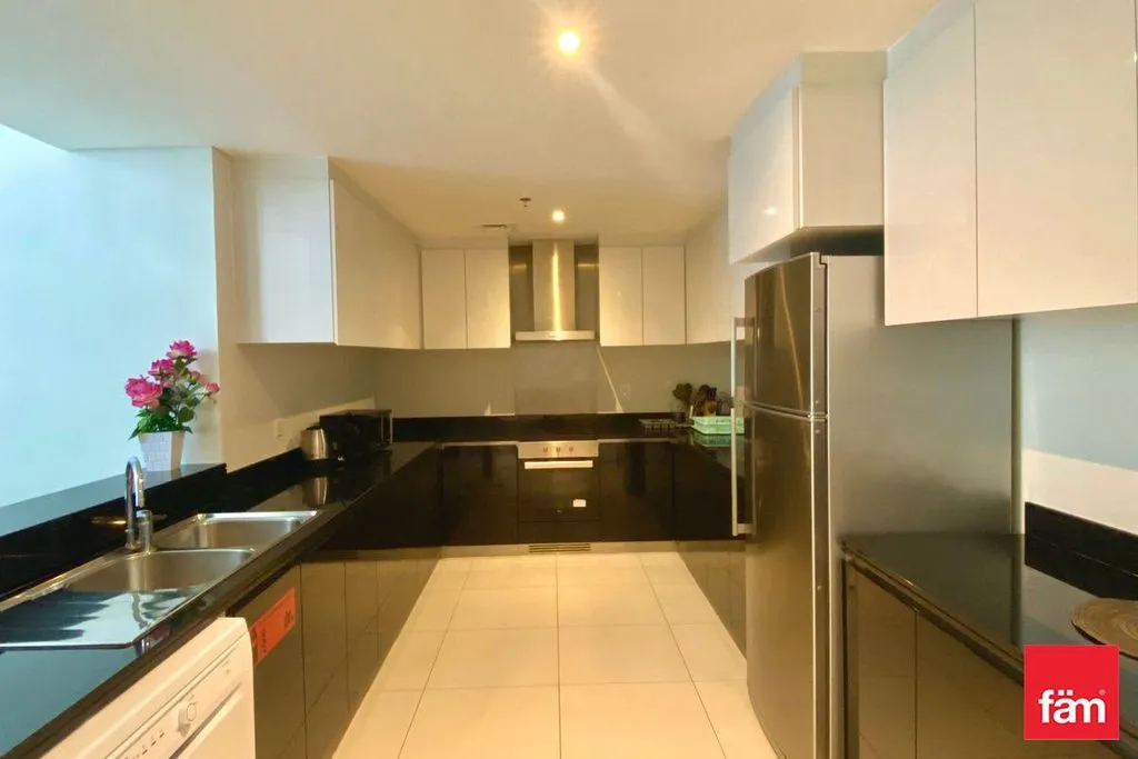 Flat 156m² in UAE, Dubai. Priced at 50090€ rent photo-8