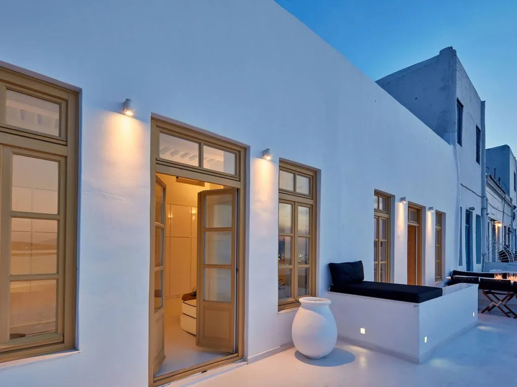 Villa 250m² in Greece, Mykonos. Priced at 14700€ rent photo-1