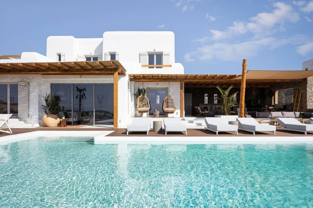 Villa 250m² in Greece, Mykonos. Priced at 14700€ rent photo-9