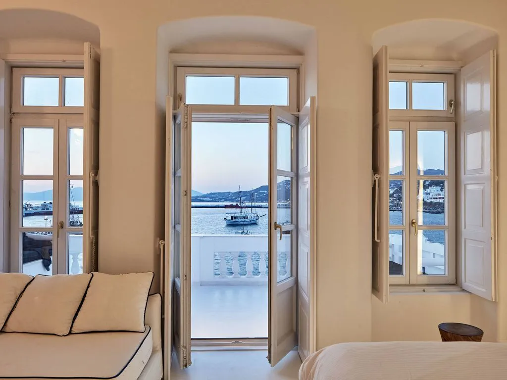 Villa 250m² in Greece, Mykonos. Priced at 14700€ rent photo-11