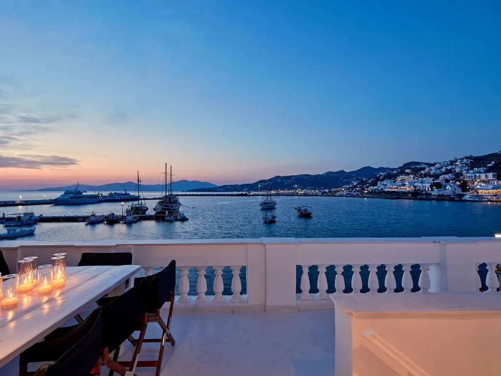Villa 250m² in Greece, Mykonos. Priced at 14700€ rent photo-12