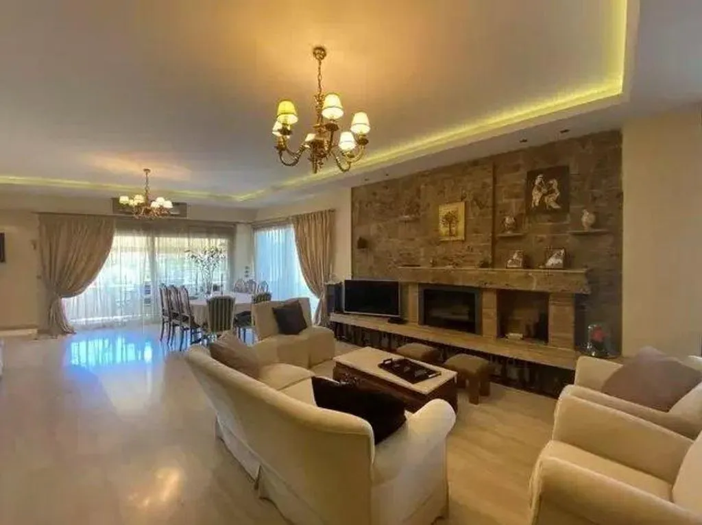 Flat 176m² in Greece, Glyfada. Priced at 1700€ rent photo-2