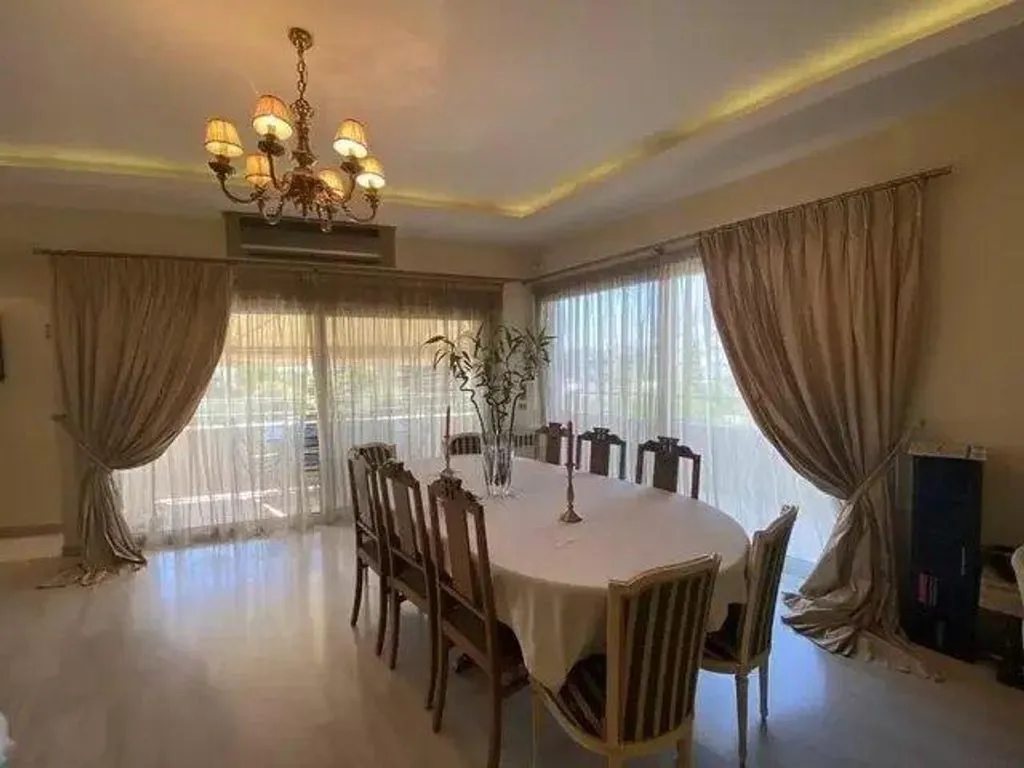 Flat 176m² in Greece, Glyfada. Priced at 1700€ rent photo-6