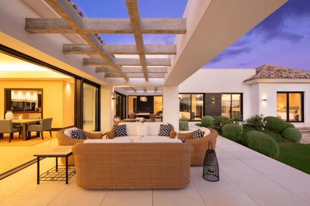 Villa 581m² in Portugal, Oeirash. Priced at 4295000€ rent photo-1