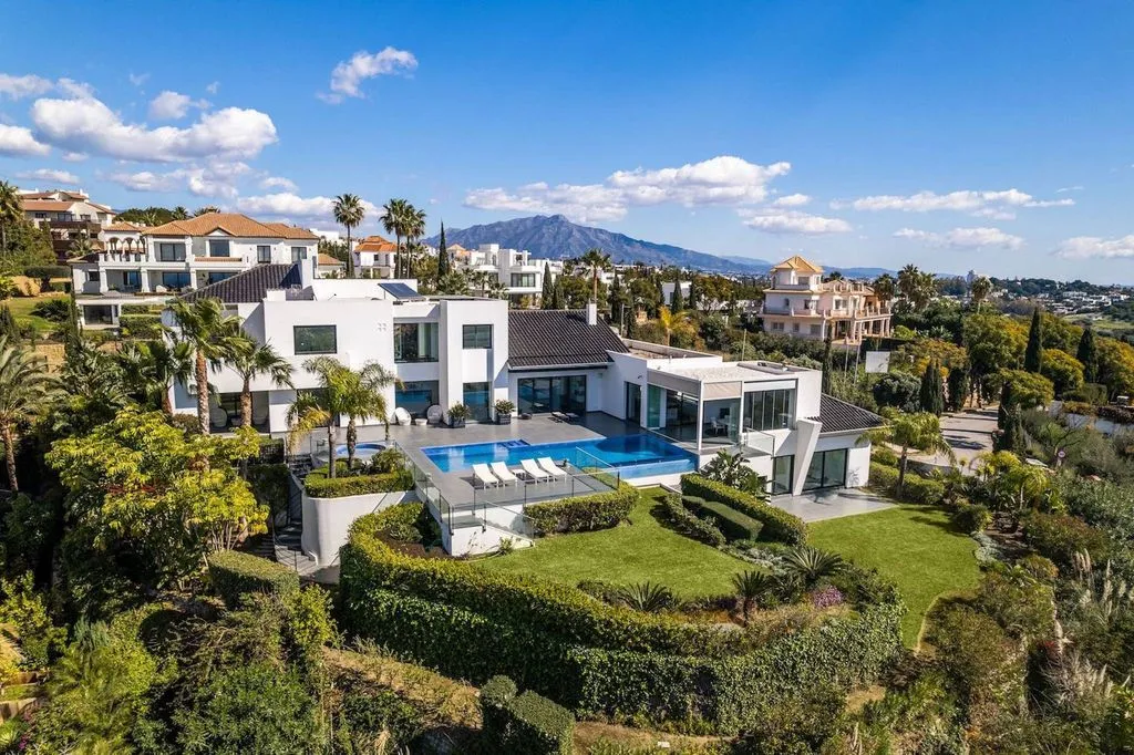 Villa 595m² in Portugal, Oeirash. Priced at 4450000€ rent photo-18
