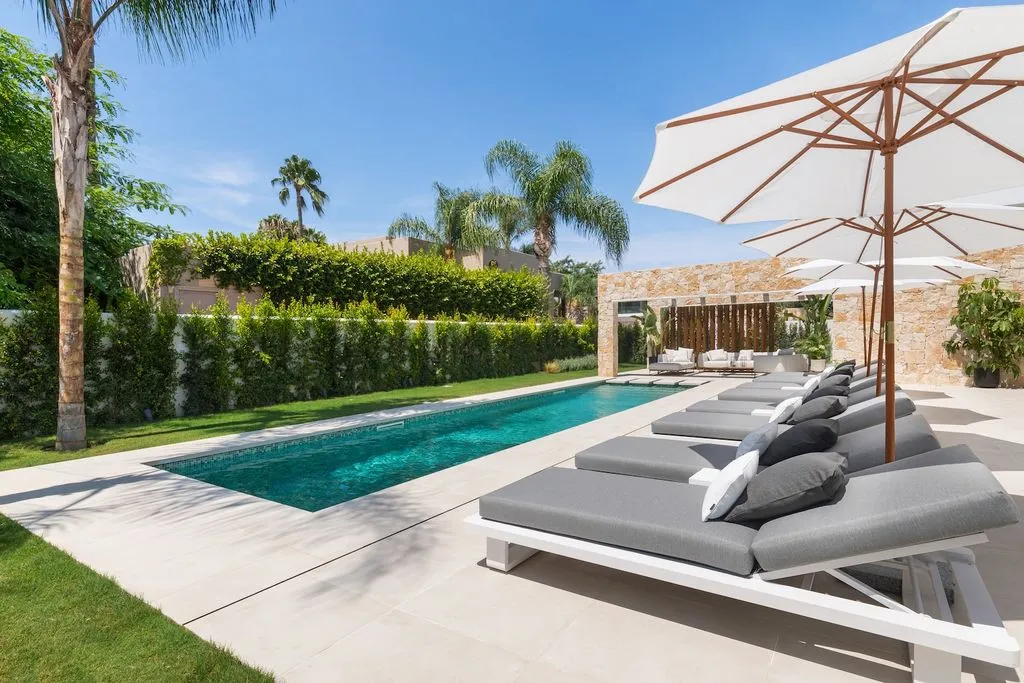 Villa 500m² in Portugal, Oeirash. Priced at 5695000€ rent photo-2