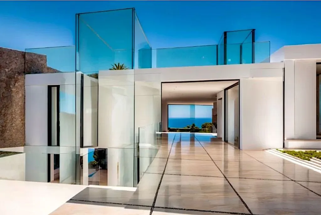 Villa 500m² in Portugal, Oeirash. Priced at 5695000€ rent photo-4