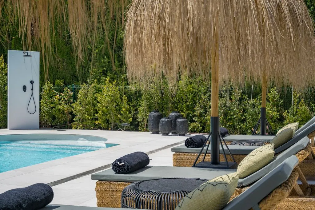 Villa 500m² in Portugal, Oeirash. Priced at 5695000€ rent photo-5