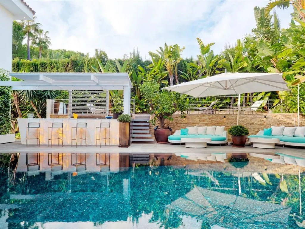 Villa 514m² in Portugal, Oeirash. Priced at 2550000€ rent photo-11
