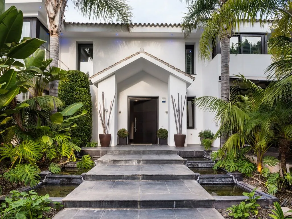 Villa 514m² in Portugal, Oeirash. Priced at 2550000€ rent photo-17