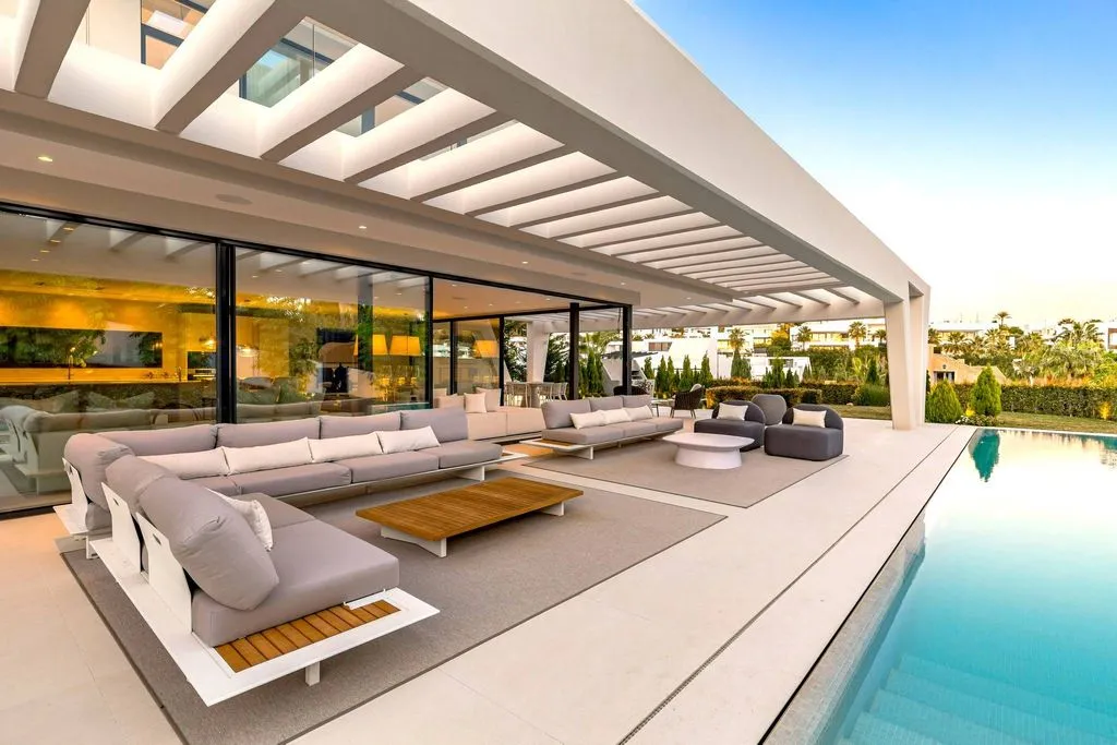 Villa 514m² in Portugal, Oeirash. Priced at 2550000€ rent photo-26