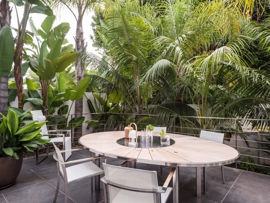 Villa 514m² in Portugal, Oeirash. Priced at 2550000€ rent photo-32