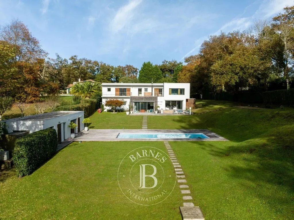 House 450m² in Italy, Cannara. Priced at 4800000€ rent photo-1