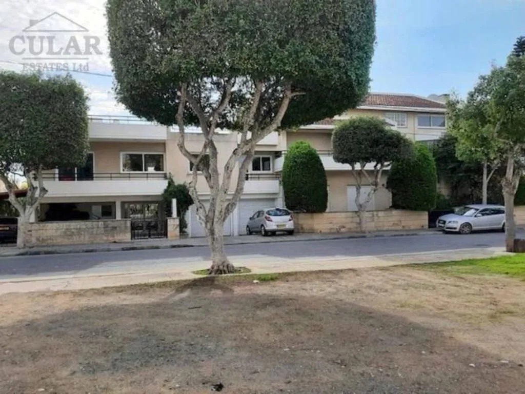 House 300m² in Cyprus, Limassol. Priced at 4000€ rent photo-2