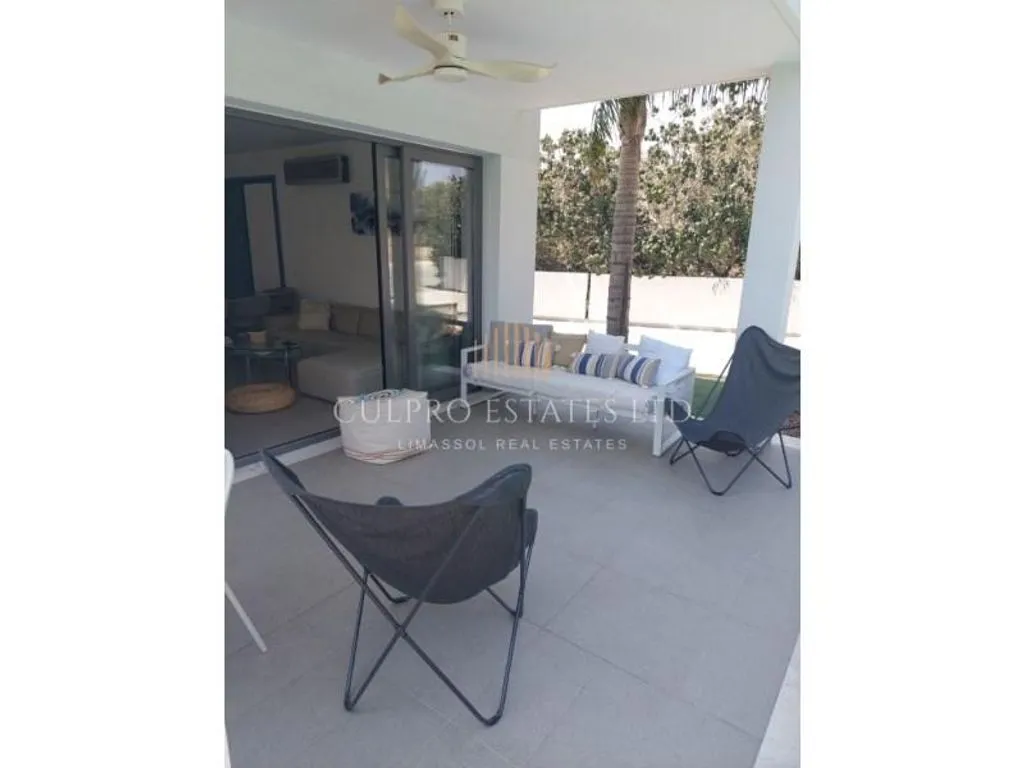 House 300m² in Cyprus, Limassol. Priced at 4000€ rent photo-5