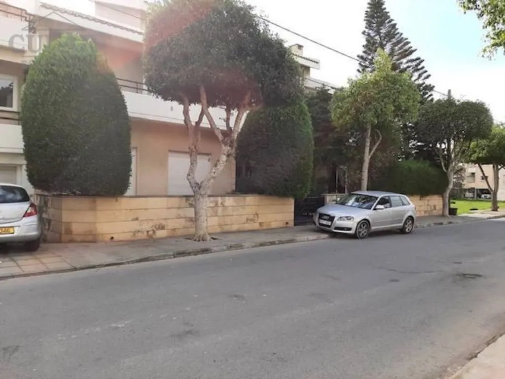 House 300m² in Cyprus, Limassol. Priced at 4000€ rent photo-9