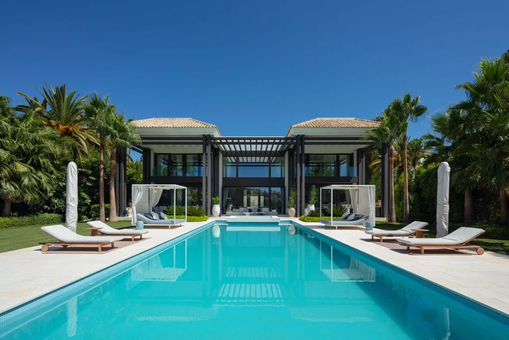 Villa 618m² in Portugal, Oeirash. Priced at 4895000€ rent photo-6