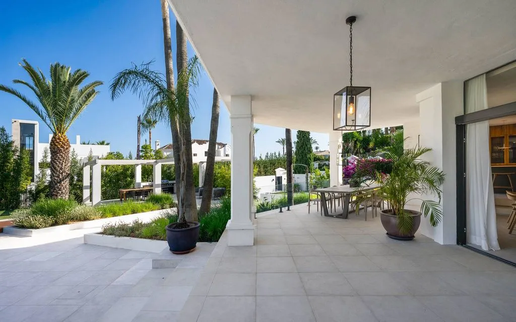 Villa 618m² in Portugal, Oeirash. Priced at 4895000€ rent photo-11